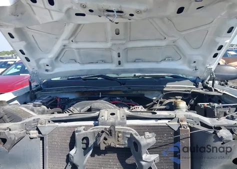 2008 Chevrolet Silverado 1500 Work Truck z USA, uszkodzony, nr VIN 2GCEC19C281305905